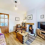 1 Bed In Ulverston Oc-82447 *