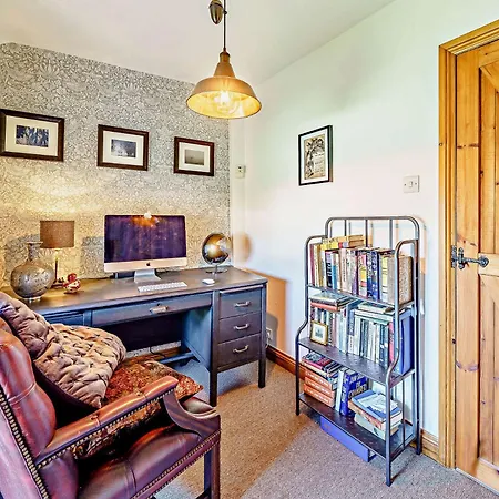 1 Bed In Ulverston 82447 Casa de Férias *